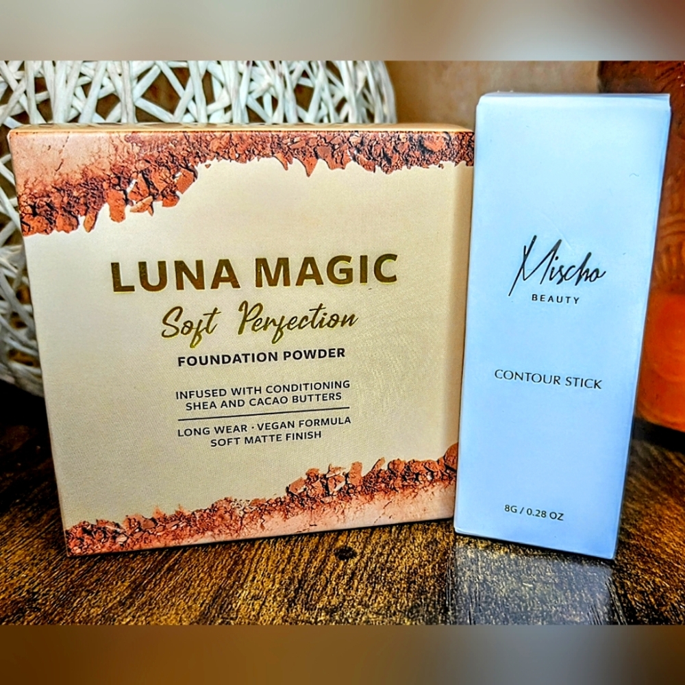 Face bundle with contour srkck and foundation powder(BNIB)